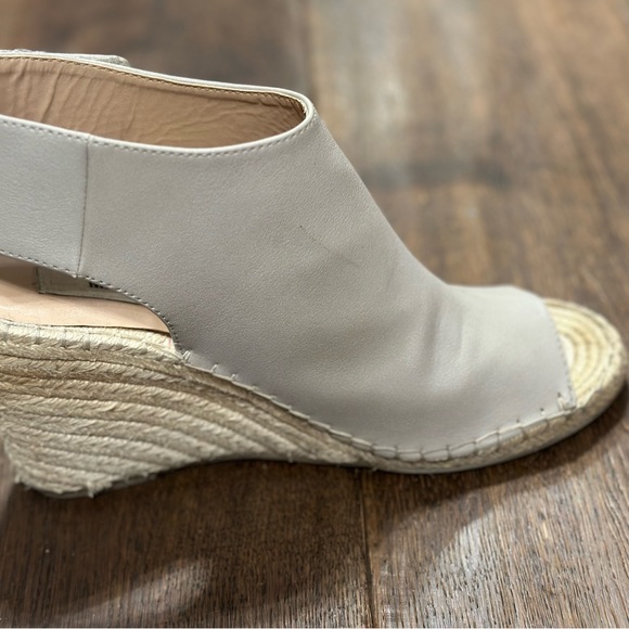 Cutest peep toe Matt and Nat espadrilles 🤍💕 - Picture 2 of 5